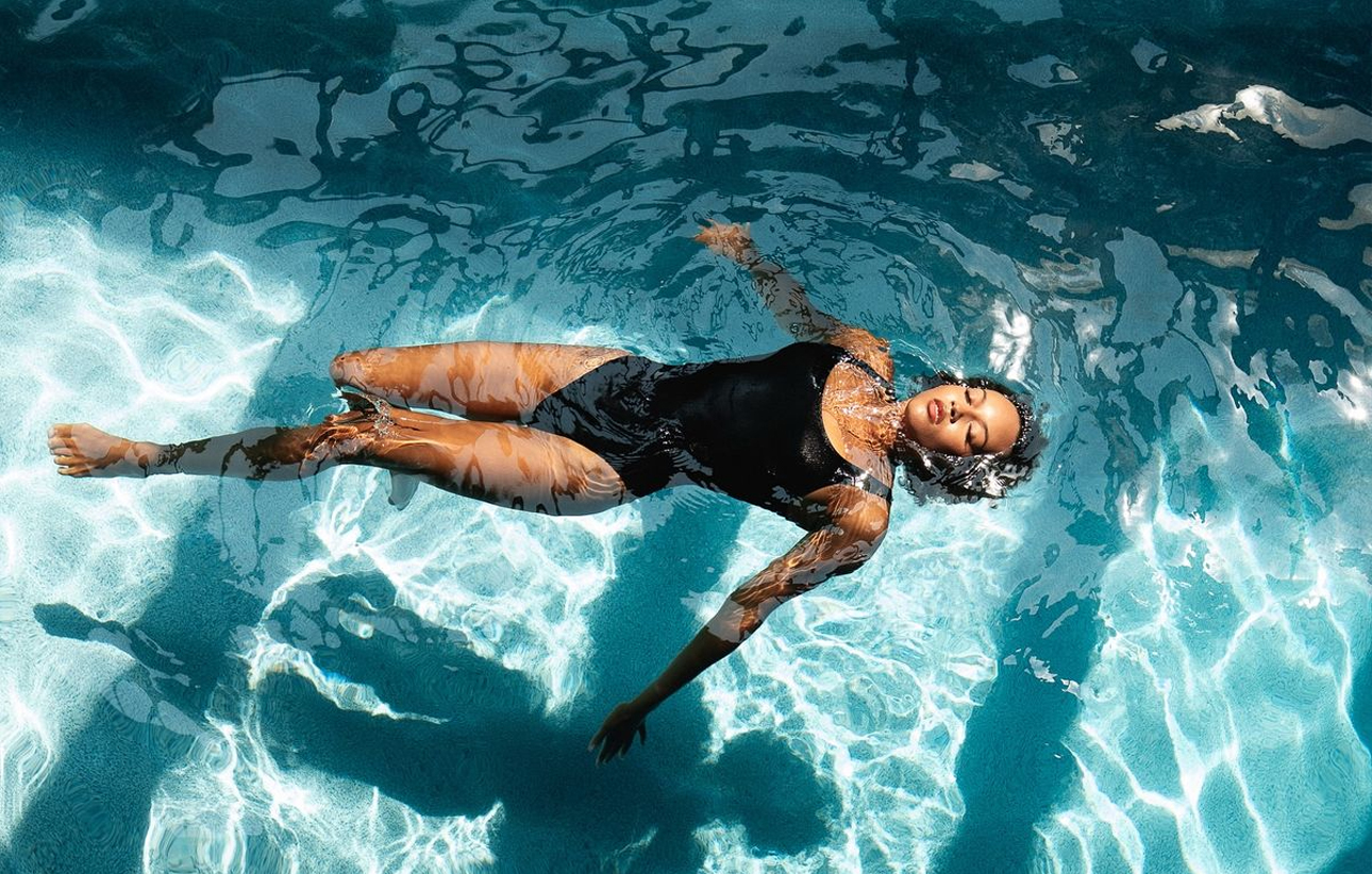 Private adult swimming lesson at a home pool in Dubai